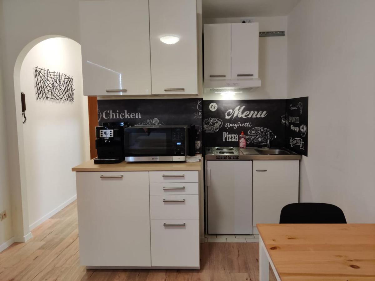 Schicke Wohnung In Stadtnaehe Wurzburg Exterior photo